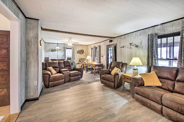 House (2 Bedrooms) | Interior