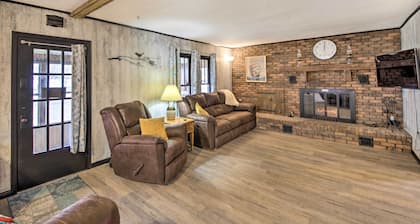 Illinois Vacation Rental Home: Pets Welcome