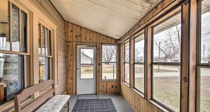 Illinois Vacation Rental Home: Pets Welcome