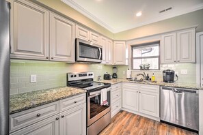 Interior - Chic Townsend Condo w/ Saltwater Pool! (Townsend)