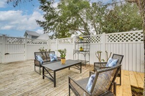 Interior - Old Town Bay St Louis Townhome: Walk to Beach (Bay St Louis)