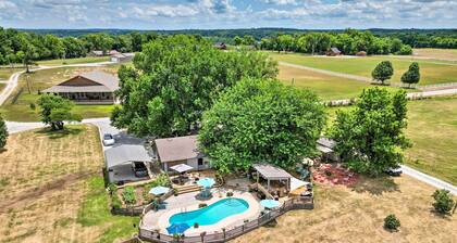 Grand Lake Getaway w/ Resort-like Amenities!