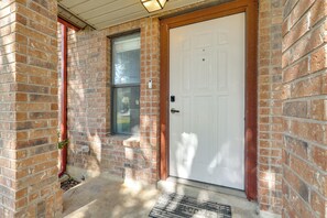 House (3 Bedrooms) | Interior - New Braunfels Escape, Walk to Gruene Hall! (New Braunfels)