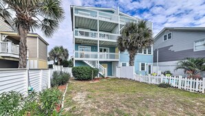 Apartment (4 Bedrooms) | Interior - Oceanfront Atlantic Beach Escape w/ Balconies (Atlantic Beach)