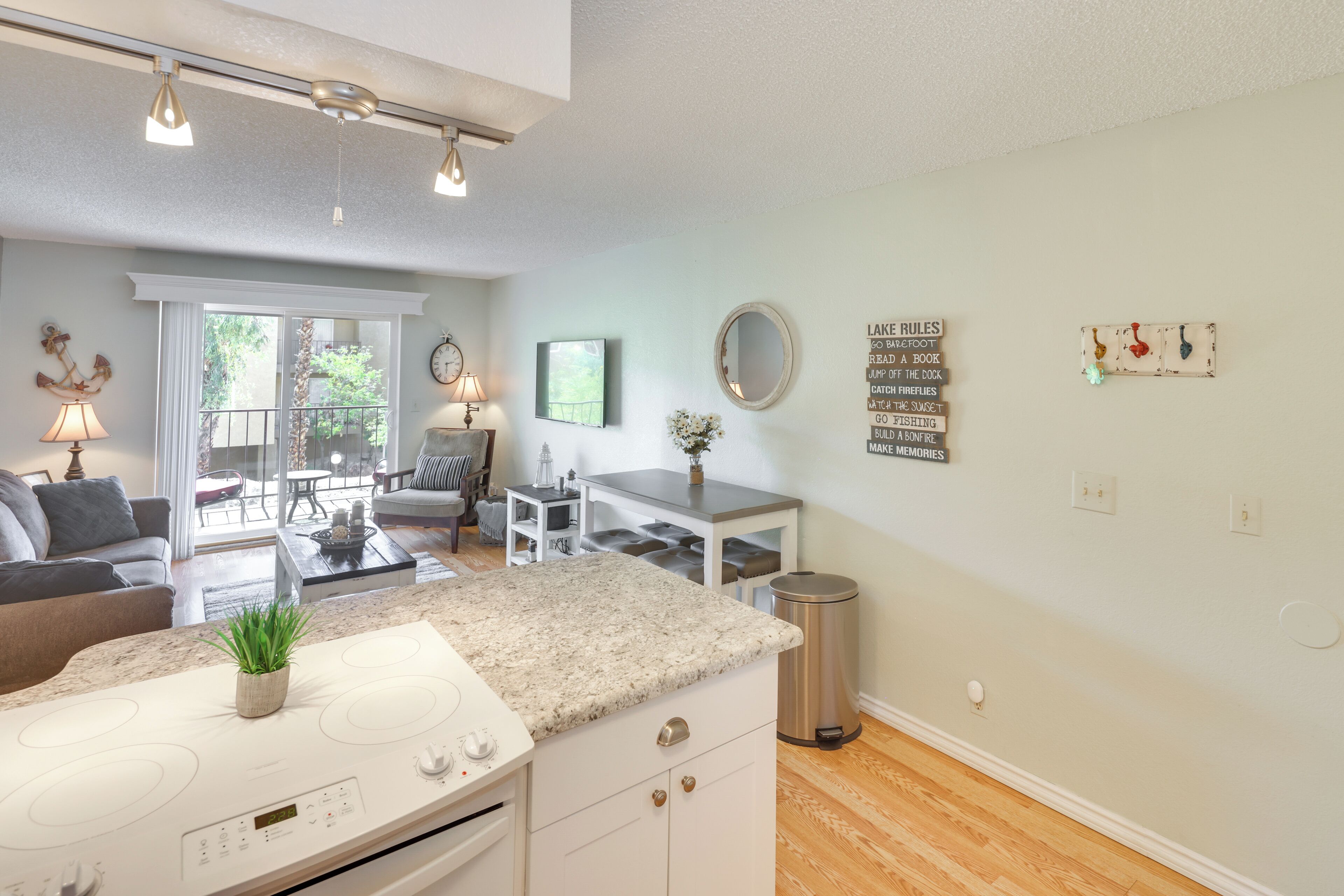 Apartment (1 Bedroom) | Interior