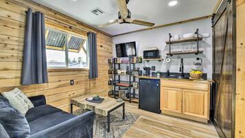 Apartment (0 Bedroom) | Interior