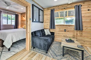 Apartment (0 Bedroom) | Interior