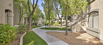 Family Scottsdale Condo: Access to Pool & Hot Tub