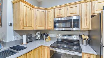 Apartment (2 Bedrooms) | Bahagian dalam