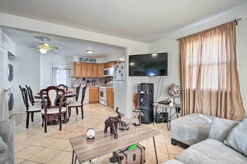 House w/ Pellet Smoker & Grill, 1 Mi to Lake!