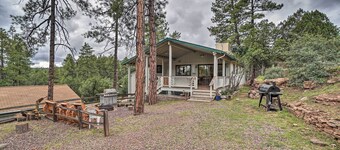 Cozy Pine Retreat w/ Private Hot Tub & Views