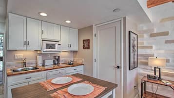 Apartment (0 Bedroom) | Interior