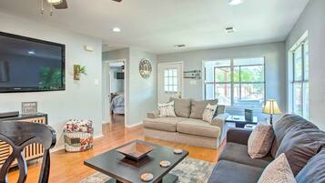 House (2 Bedrooms) | Front of property