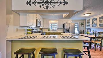 Cottage (4 Bedrooms) | Interior