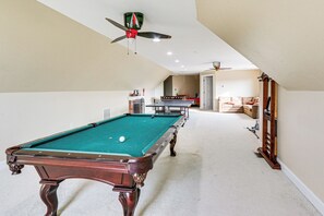 House (6 Bedrooms) | Interior - 8 Mi to Dtwn: Expansive Estate in Gettysburg! (Gettysburg)