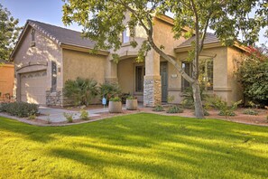 บริเวณภายนอก