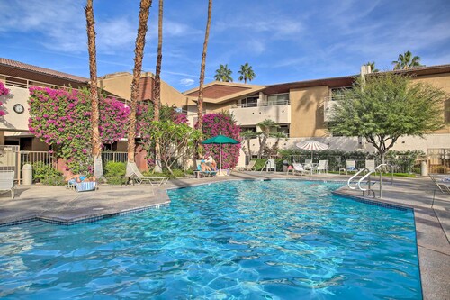 Walk to Dtwn Palm Springs: Condo w/ Pool Access