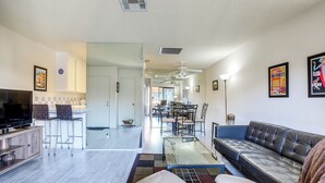 Apartment (1 Bedroom) | Interior - Walk to Dtwn Palm Springs: Condo w/ Pool Access (Palm Springs)