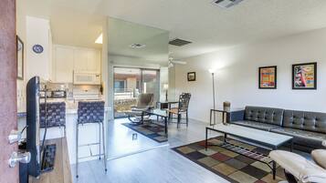Apartment (1 Bedroom) | Interior