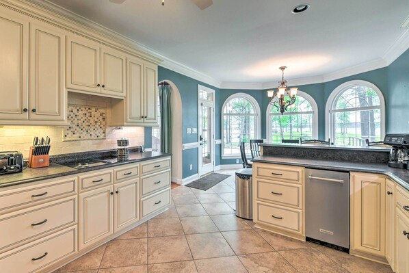 Villa (4 Bedrooms) | Interior