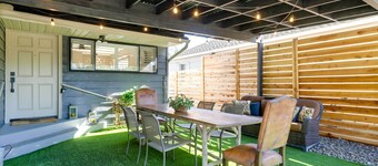 Game Room & Putting Green: Reno Home!