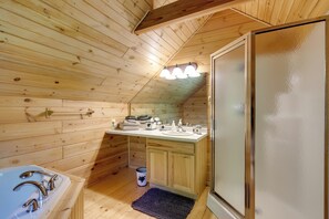House (4 Bedrooms) | Interior - Lakefront Hazelhurst Cabin: Dock & Pool Table (Hazelhurst)