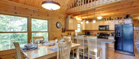 House (4 Bedrooms) | Interior