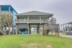 House (3 Bedrooms) | Interior - Modern Crystal Beach Escape - 225 Feet to Shore! (Port Bolivar)