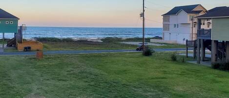 House (3 Bedrooms) | Depan hartanah