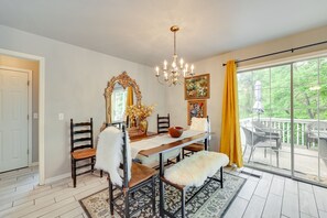 Interior - Peaceful Rogers Home Near Beaver Lake! (Rogers)