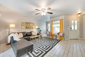 Interior - Peaceful Rogers Home Near Beaver Lake! (Rogers)