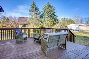 Interior - Central Michigan Vacation Rental Near Frankenmuth! (Clio)