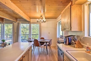 Talo (4 Bedrooms) | Sisätilat