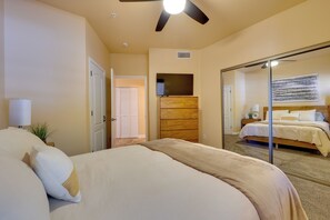 Apartment (2 Bedrooms) | Interior - Step-free Bullhead City Condo w/ Balcony! (Bullhead City)