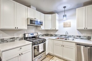 單棟房屋 (3 Bedrooms) | 內部