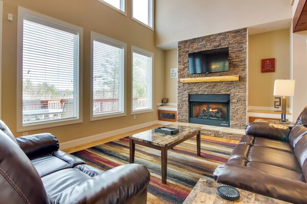 House (4 Bedrooms) | Interior - Stunning Nebo Lake House w/ Deck & Views! (Nebo)