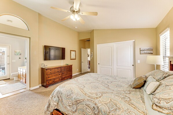 House (3 Bedrooms) | Interior