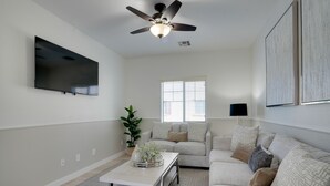 Interior - Bright Goodyear Home: Community Pool, Hot Tub (Goodyear)