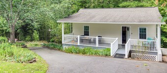 Petite Weaverville Escape - 3 Mi to Main Street!