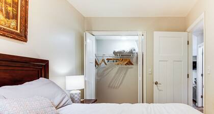 4 Mi to Main Street: Petite Weaverville Escape!