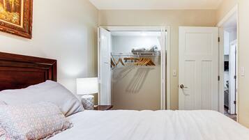 Casa (2 Bedrooms) | Interior