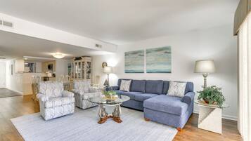 Villa (2 Bedrooms) | Interior