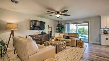 House (3 Bedrooms) | Interior