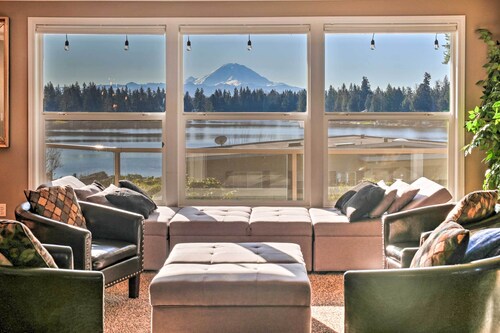 Stunning Kent Lake House w/ Private Dock!