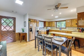 Casa (Multiple Bedrooms) | Interior