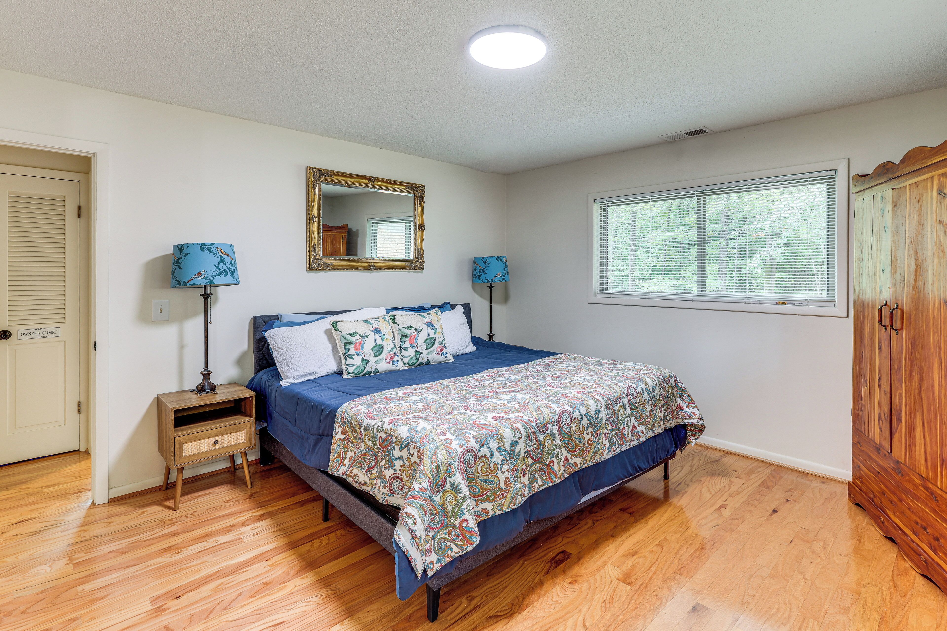 House (Multiple Bedrooms) | Interior