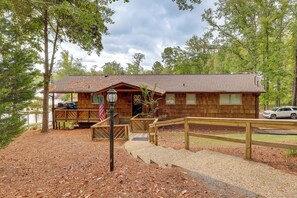 House (Multiple Bedrooms) | Interior - Pet-friendly Cabin w/ Dock on Lake Martin! (Jacksons' Gap)