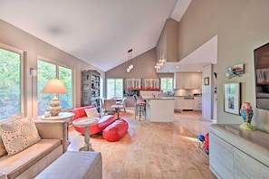 Apartment (1 Bedroom) | Interior