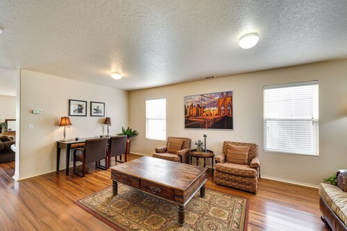 Ideally Located Nampa Home w/ Office Area & Patio!