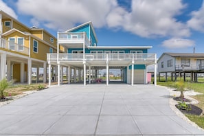 House (3 Bedrooms) | Interior - Walk to Shore: Freeport Beach House w/ Grill! (Freeport)